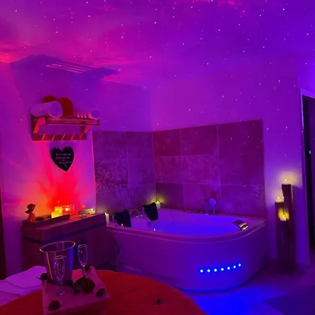 Cocon Romantique Balneo La Citadelle Mortes Apartment