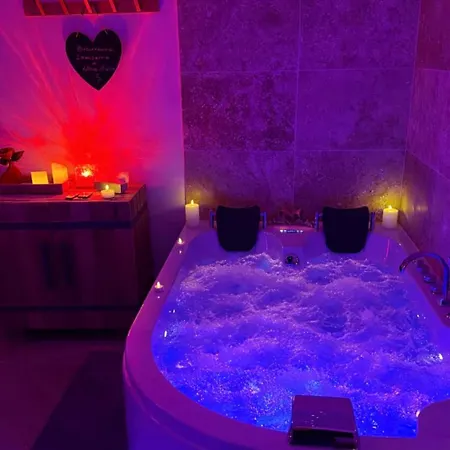 Cocon Romantique Balneo La Citadelle Mortes Apartment *